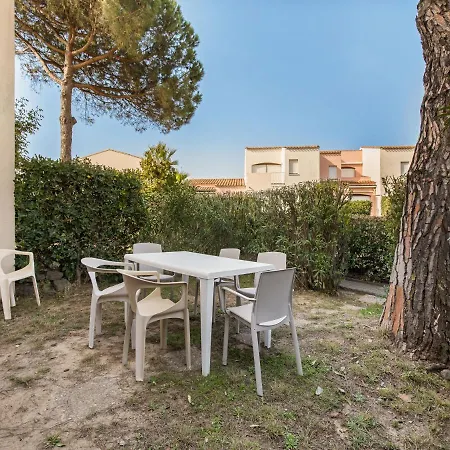 2 Bedroom Apartment For 7 *