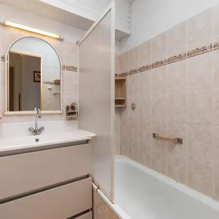 아파트 2 Bedroom Apartment For 7